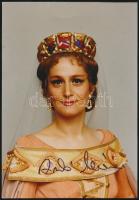 Ardó Mária (1956-) magyar opera-énekesnő (szoprán) saját kezű aláírása egy a művésznőt ábrázolóKanyó Béla által jelzett fotón, 15x10cm