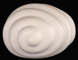 Héra József (1976-): Spirál. Fehér márvány, jelzett, 14×10×9 cm