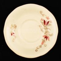 Virágmintás Zsolnay fedeles csésze + alj, kézzel festett, jelzett, kis kopásnyomokkal, d: 7 cm (csés...