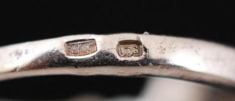 Ezüst(Ag) gyűrű cirkónia díszítéssel, jelzett, méret: 56, br: 3,9 g /
silver ring