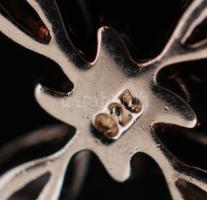 Ezüst(Ag) kereszt alakú medál cirkónia díszítéssel, jelzett, br: 2,5 g