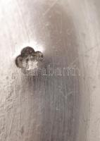 Ezüst (Ag.) fűszertartó, díszes lábakkal, jelzett, d: 5 cm, nettó 28,5 g