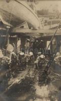 Osztrák-Magyar haditengerészek fedélzettakarítás közben / K.u.K. Sailors cleaning the deck, published by Stephan Vlach in Pola