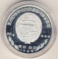 Észak-Korea 1999. "Tengerészet története-hajó" 5W Ag T:PP