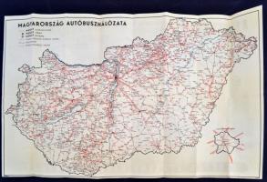 1953 Magyarország autóbuszhálózatának térképe. Hátoldalán a Földművesszövetkezet hálózati térképe nagyméretű reklámja 42.2 x 66.5 cm