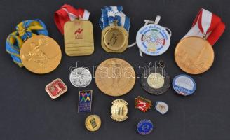 ~1980-2010. 15db-os külföldi sport érem tétel, benne több súlyemelés T:vegyes ~1980-2010. 15pcs of sport medals, between them weightlifting medals C:mixed