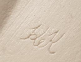 K&K jelzéssel: Ugró szarvas. Mázas kerámia, hibátlan, h:30 cm, m:33 cm