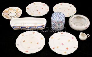 Porcelán tétel süteményes tálakkal, asztali kínálóval, kis kiöntővel, fűszertartóval, összesen 9 db