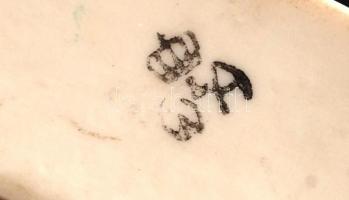 2 db, kislányt illetve törpét formázó Lippelsdorf porcelán fogpiszkáló-tartó, kézzel festett, jelzet...