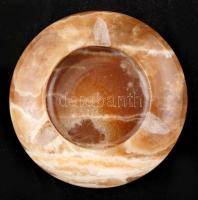 Különféle ónixtárgyak: virágtartó, mécsestartó, hamutartók, összesen 4 db, különböző méretben