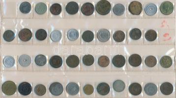 146db-os vegyes magyar és külföldi hobbi fémpénz gyűjtemény 4db berakólapon, néhány jobb darabbal T:...