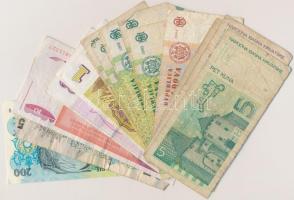 32db-os vegyes külföldi bankjegy tétel T:vegyes
32pcs of mixed banknotes C:mixed