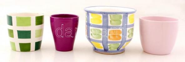 4 db különféle, színes kerámia virágkaspó, különböző méretben, az egyik repedéssel