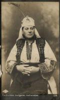 Bolgár népviselet / Bulgarian traditional dress, folklore (kopott sarkak / worn edges)
