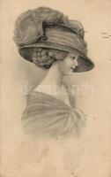 Lady in hat (EK)
