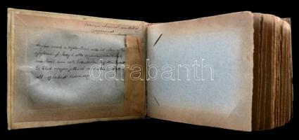 Kis méretű családi képeslap album kb. 105 férőhellyel, bőrkötésben, belső borítóján a tulajdonos beí...