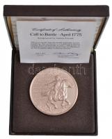 Amerikai Egyesült Államok 1975. "Csatába hívás- 1775 április" Br emlékérem a Franklin Mint...