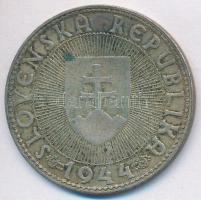 Szlovákia 1944. 10K Ag "Templomon kereszt" T:2,2- patina Slovakia 1944. 10 Korun Ag "...