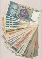 30db-os vegyes magyar és külföldi bankjegy tétel T:vegyes
30pcs of various banknotes C:mixed