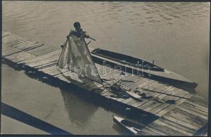 1936 Jermy László: Folyami vitorlás, jelzés nélküli vintage fotó a szerző hagyatékából, 11x17 cm