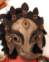 XX. sz. közepe: Nepál(?), Ganésa istent és Mahakala istent ábrázoló nagyméretű marionett bábu, m: 45...