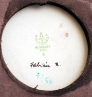 Fábián Rózsa (1929): Téli séta VII. Hollóházi porcelánkép, bőr keretben 18x15 cm