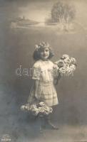 Child with flowers in her hands, Almag No. 61202/3