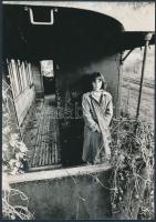 cca 1975 Cs. Vencsellei Valéria: Az utolsó út, feliratozott vintage fotóművészeti alkotás, 17x24 cm