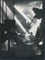 cca 1970 Zsigri Oszkár: Nagyolvasztó, jelzés nélküli, feliratozott vintage fotóművészeti alkotás a szerző hagyatékából, 24x18 cm