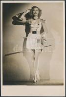 cca 1935 Alma Murawsky balerina Buenos Airesben, 15x11 cm