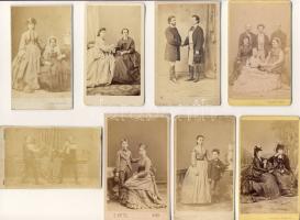1860-1880 Régi fénykép: Társasképek (8db)