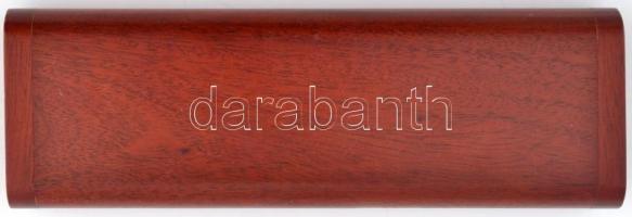 Igényes, fából készült tartóban, fa mintázatú toll és töltőtollból álló készlet, új állapotban / Set...