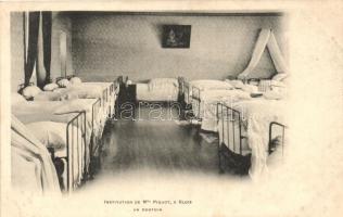 Blois, Institution de Mlle Piquot, dortoir / girl school, dormitory, interior (fl)