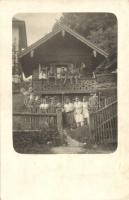 Grainau, Obergrainau; WWI soldiers&#039; accomodation, group photo (EK)