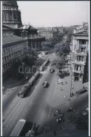 cca 1958 Budapest, a Bajcsy-Zsilinszky úton közlekedő 67-es számú villamos, Kotnyek Antal (1921-1990) fotóriporter hagyatékában levő negatívról készült modern nagyítás, 15x10 cm