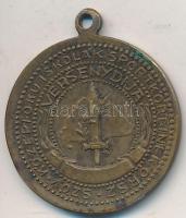 ~1930. "Középfokú Iskolák Sportköreinek Országos Szövetsége Versenydíja / Dulce et decorum est pro patria mori (Édes és dicső dolog a hazáért meghalni)" Br díjérem füllel (30mm) T:2