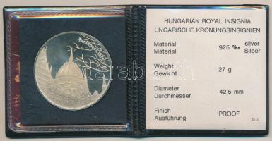 Fülöp Zoltán (1951-) 1978. "Budapest - Parlament / Királyi szent ereklyék" Ag emlékérem to...