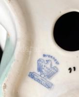 Aquincumi térdelő akt, kézzel festett, hibátlan, jelzett, m: 22 cm