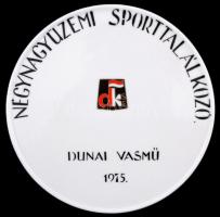 1975. "Négy Nagyüzemi Sporttalálkozó - Dunai Vasmű" hollóházi porcelán plakett (170mm) + &...