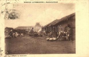 Antsirabe, market, folklore (EK)