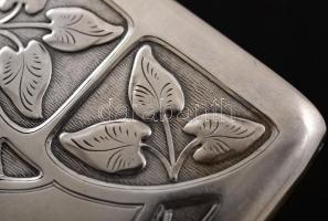 Díszes szecessziós ezüst (Ag.) cigarettatárca, monogrammal, jelzett, bruttó 75 g