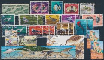1963-2003 43 Bird stamps and 1 block, 1963-2003 43 db Madár motívumú bélyeg és 1 blokk 2 stecklapon