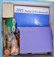 Vegyes bolha tétel: fotóalbum, képtartó, díszes képkeretek, övtáska, körző, fiókfogantyúk, homokóra,...