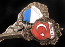 5 db zománcozott városképes és országcímeres jelzett ezüst kanál tétel / Collection of enameled silv...