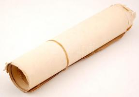 Váradi jelzéssel: 15 db szén vázlatrajz. Férfi és női aktok, portrék. Jelzett szén rajzok. 40x60 cm