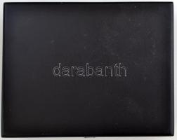 Exkluzív boros készlet fa díszdobozban, nyitó, dugó, bor évjáratokat tartalmazó felragasztható fémtá...