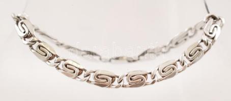 Ezüst "csiga"karlánc, jelzett, Ag.,9,1gr, 20,5cm/Silver "snail" bracelet, marked, Ag. 9,1gr, 20,5cm