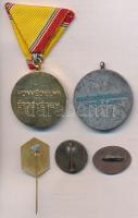 5db-os kitüntetés, jelvény és kitűző tétel, közte 1959. "Tanácsköztársasági Emlékérem" ezü...