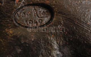 Vass Áron(1891-1979): Medvepár, festett kerámia, jelzett, jelzettek, 14x9 és 10x9 cm