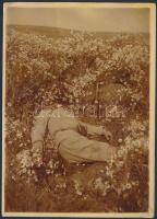 cca 1942 Névtelen hős az orosz harctéren, fotó, hátulján feliratozva, 18×13 cm